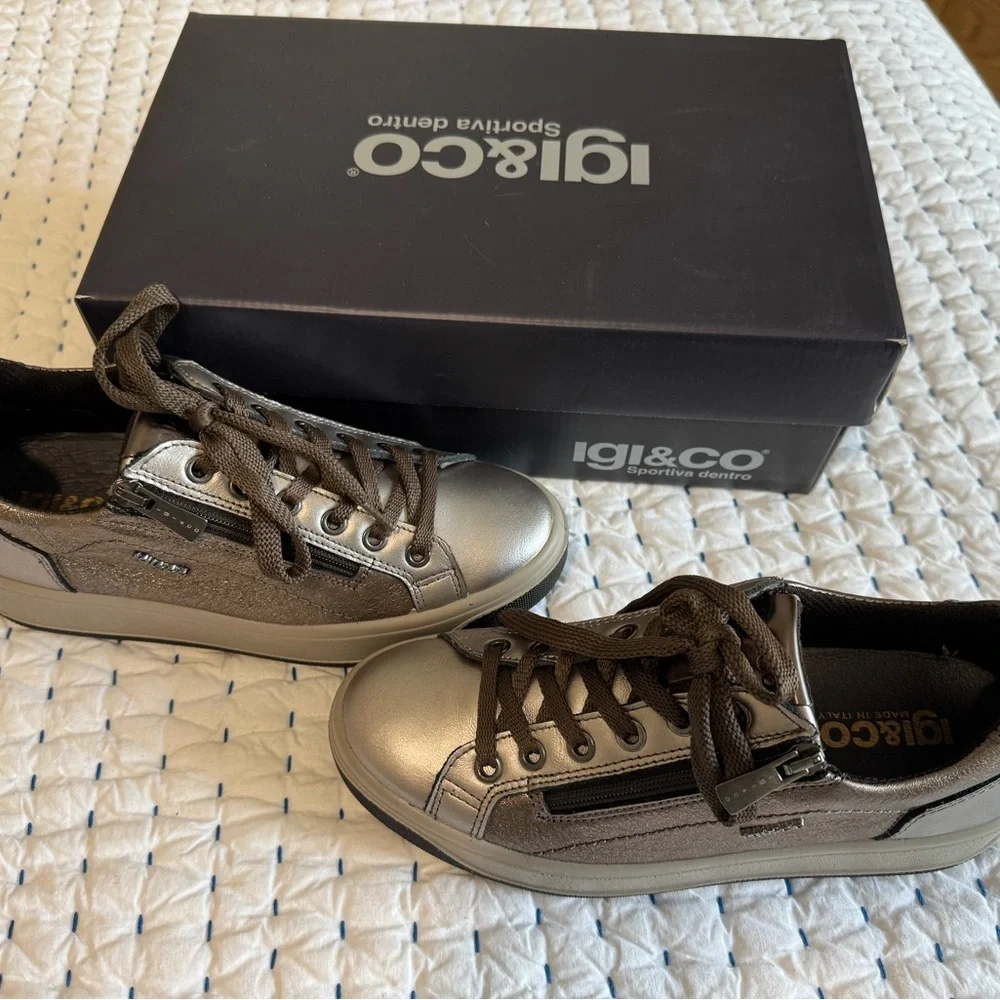 IGI&CO Silver Metallic Sneakers - Picture 3 of 4